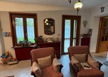 Salone - Villa strada del Saret, 27, Luserna San Giovanni - foto 9