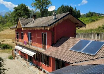 Facciata - Villa strada del Saret, 27, Luserna San Giovanni - foto 25