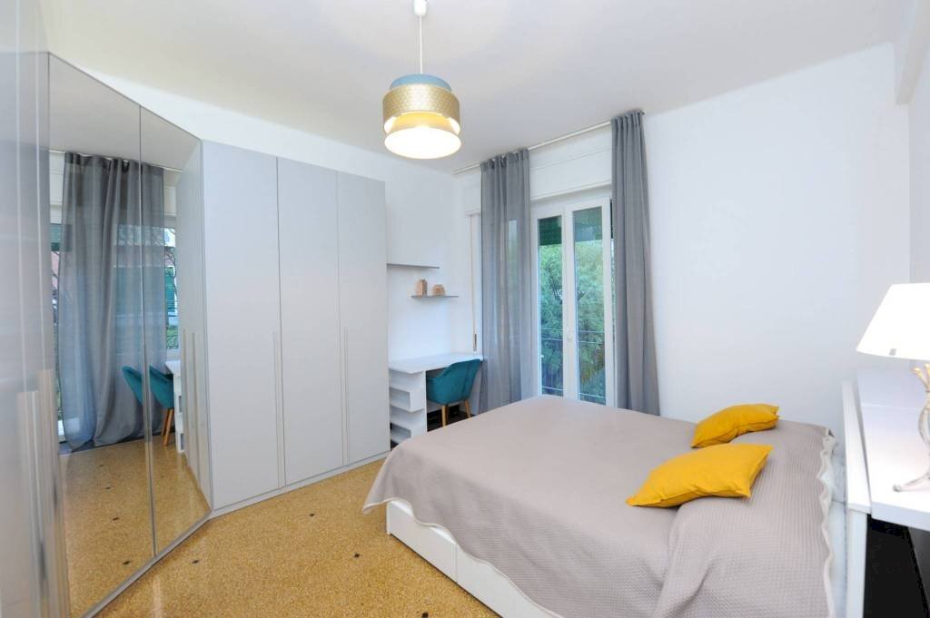 Camera da letto - Two-room apartment via Donghi, 50, Genova (neighborhood Marassi) - photo 2