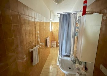 WhatsApp Image 2024-11-05 at 11.40.11(1).jpeg - Trilocale Luni - foto 17