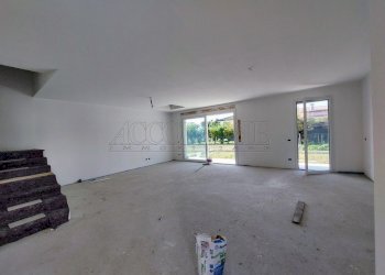 20251013_150204.jpg - Casa indipendente Noventa Padovana - foto 1