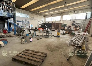 Capannone Via Parma, 15., Casalmaiocco - foto 9