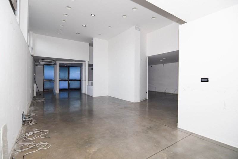 Shop Reggio nell'Emilia - photo 3