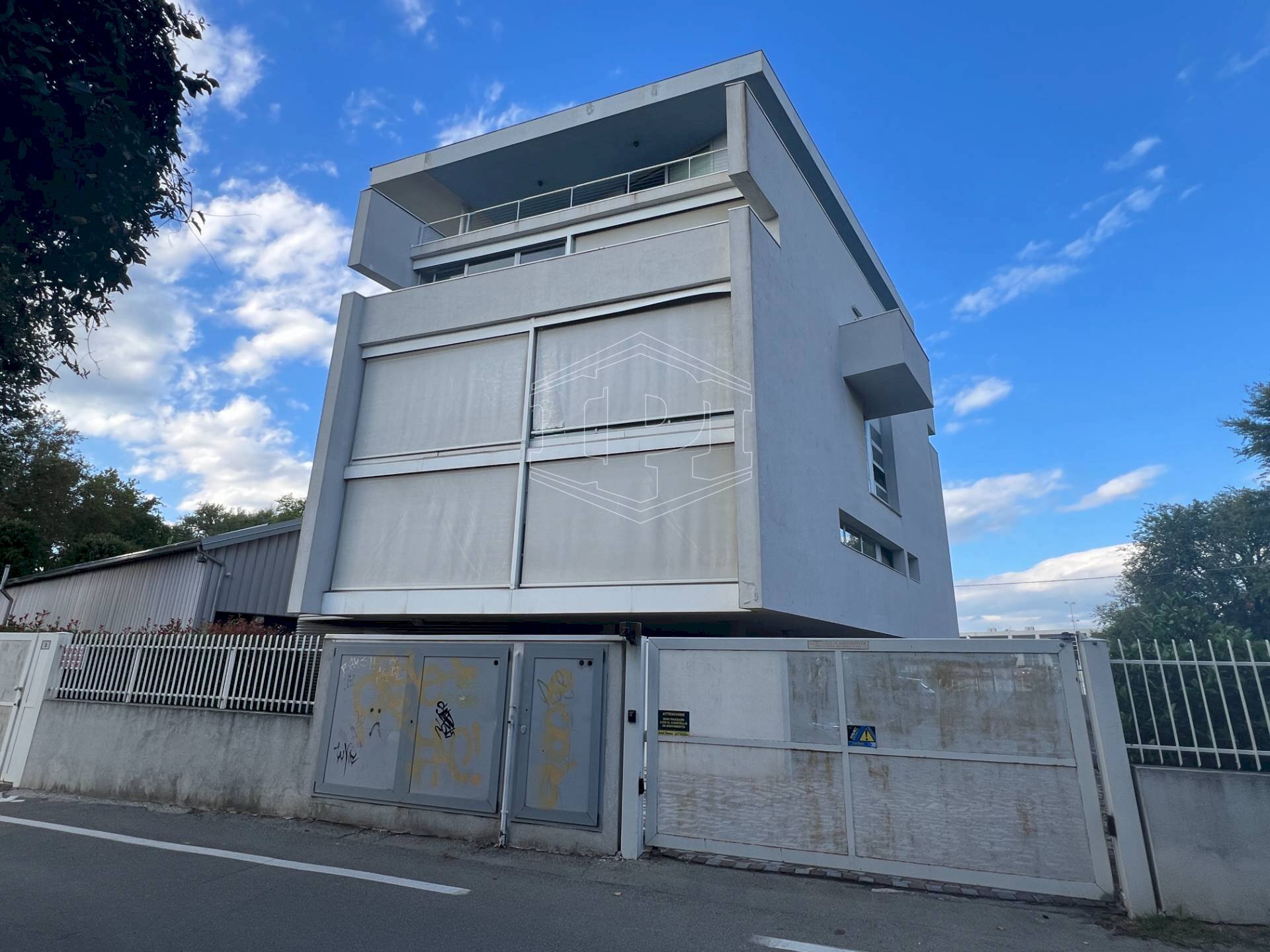 Ufficio Via Giuseppe Giacosa, Bologna (zona Borgo Panigale) - foto 1