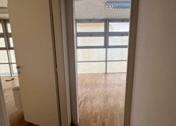 Ufficio Via Giuseppe Giacosa, Bologna (zona Borgo Panigale) - foto 9