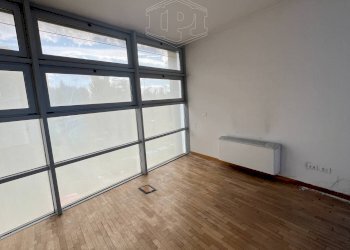 Ufficio Via Giuseppe Giacosa, Bologna (zona Borgo Panigale) - foto 19