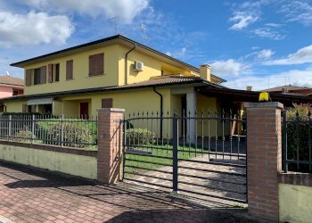 Villa a Schiera Curtatone - foto 27