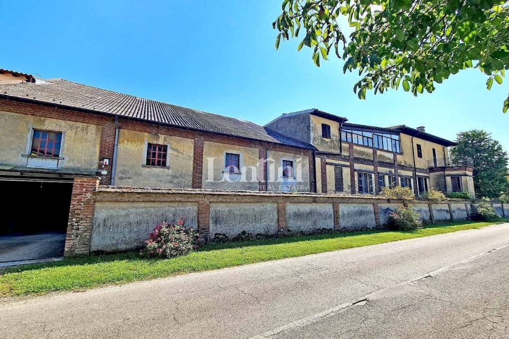 Facciata - Appartamento viale Giuseppe Garibaldi, 31, Candia Lomellina - foto 3