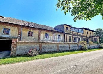 Facciata - Appartamento viale Giuseppe Garibaldi, 31, Candia Lomellina - foto 3