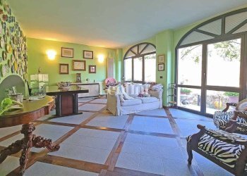 Salone - Villa via Maria Montessori, 28, Casale Monferrato - foto 11