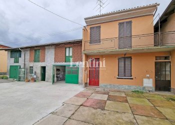 Facciata - Villa vicolo Cairoli, Giarole - foto 13