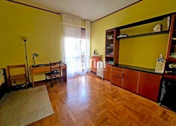 Stanza arredata - Quadrilocale via Filippo Mellana, Casale Monferrato - foto 11