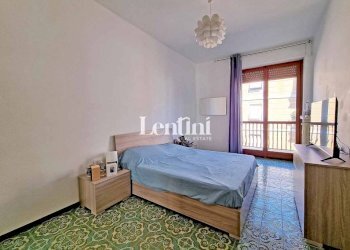 Camera da letto - Quadrilocale via Filippo Mellana, 4, Casale Monferrato - foto 14