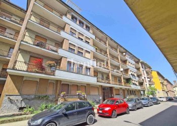 Facciata - Quadrilocale via Filippo Mellana, 4, Casale Monferrato - foto 2