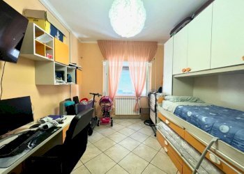 Camera da letto - Trilocale via Stati Uniti d'America, Genzano di Roma - foto 9