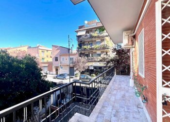 Balcone - Trilocale via Stati Uniti d'America, Genzano di Roma - foto 1