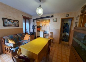 cucina - Bilocale via Luigi Martini, Fenestrelle - foto 3