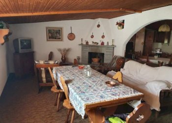 soggiorno - Casa indipendente via Giovanni Giolitti, Fenestrelle - foto 4