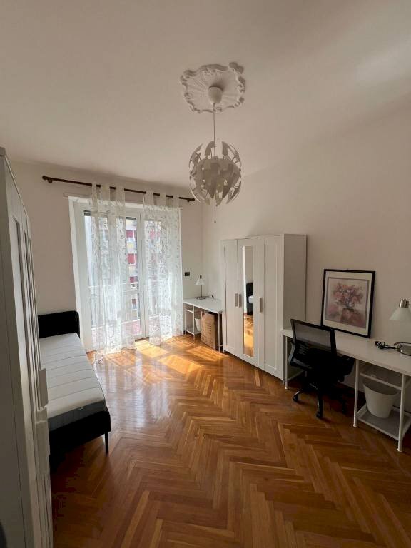 Salone - Three-room apartment via Rodolfo Renier, 6, Torino (neighborhood San Paolo) - photo 2