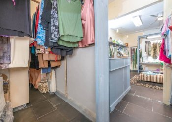 Retro - Negozio piazza Albertina, 18r, Genova (zona Sestri Ponente) - foto 12