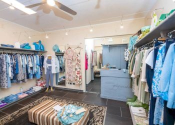 Interno - Negozio piazza Albertina, 18r, Genova (zona Sestri Ponente) - foto 20