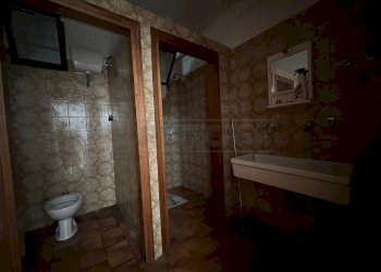 IMG_4345.jpg - Commercial Premises Bassano del Grappa - photo 3