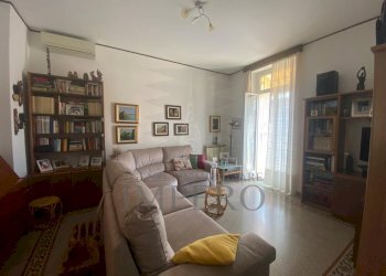 soggiorno - Appartamento Via Roma 31, Ventimiglia - foto 2