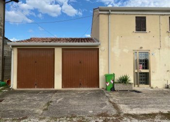 IMG_2784.jpg - Casa indipendente Via E. Toti, Villadose - foto 10