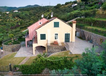 DJI_0335.jpeg - Villa a Schiera Via Valcada, Savona - foto 3