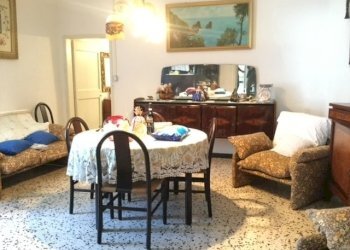 IMG_1725.JPG - Casa indipendente Località Migliaro, Castiglione Chiavarese - foto 3