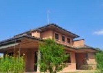 Casa indipendente Santo Stefano Belbo - foto 1