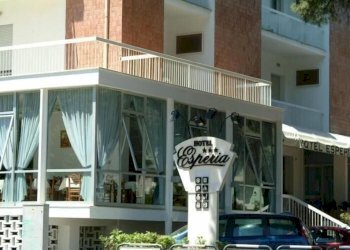 Hotel - Accommodation facility Cesenatico - photo 1