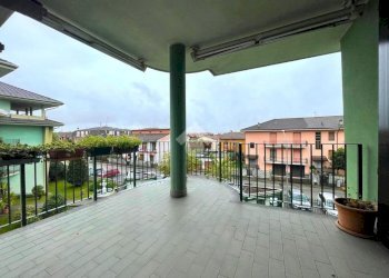 Three-room apartment Via Donizetti, Trecate - photo 10