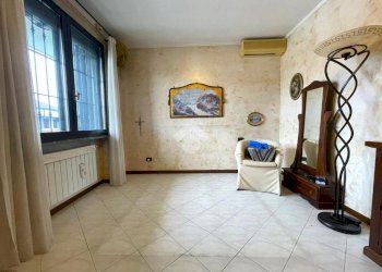 Three-room apartment Via Donizetti, Trecate - photo 15
