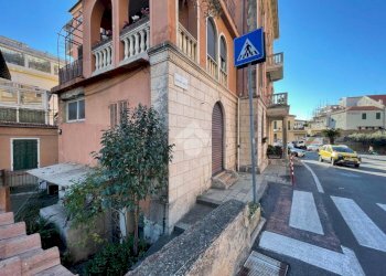 Bilocale Via Giacomo Agnesi, Imperia - foto 1