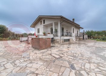 Villa Unifamiliare Contrada Melfi di Sotto, Pontecorvo - foto 2