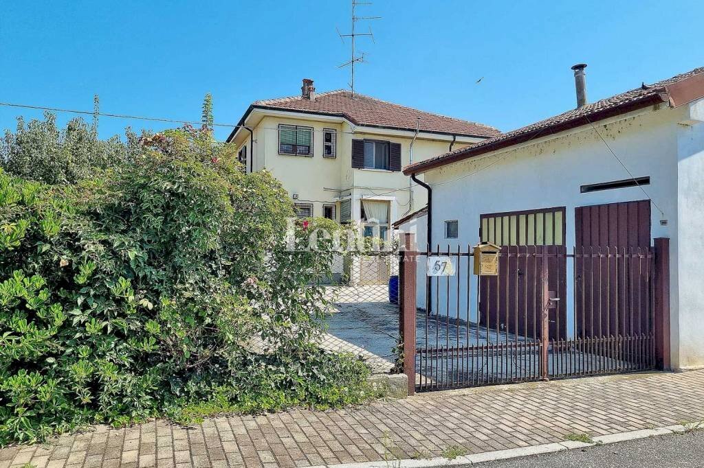 Zona - Villa Frazione Popolo Cantone Chiesa, Casale Monferrato - foto 1