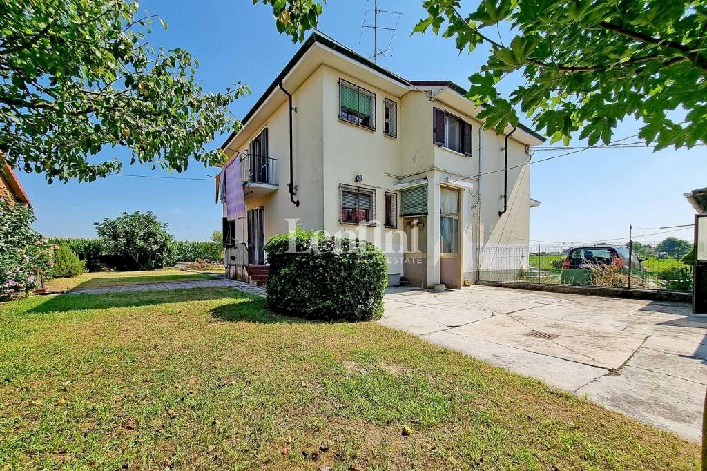 Giardino - Villa Frazione Popolo Cantone Chiesa, Casale Monferrato - foto 2