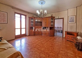 Salone - Villa Frazione Popolo Cantone Chiesa, Casale Monferrato - foto 8