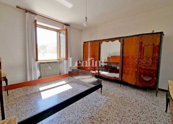 Stanza non arredata - Villa Frazione Popolo Cantone Chiesa, Casale Monferrato - foto 11