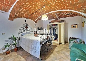 Camera da letto - Villa via Dovesio, 7, Villamiroglio - foto 21