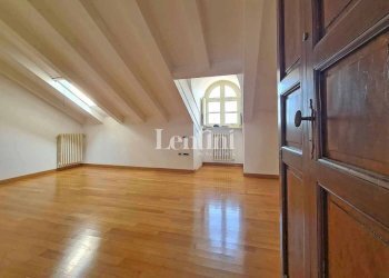 Stanza non arredata - Attic via Giovanni Lanza, 91, Casale Monferrato - photo 1