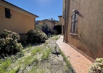 IN382_trifamiliare in vendita con giardino cantina - Villa Trifamiliare Via Costro, Ameglia - foto 24