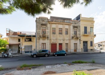 Palazzo Mascali (2).jpg - Villa piazza 4 novembre 4, Mascali - foto 1