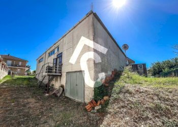 5DF34770-6F55-443A-92A5-085FDF79469C.jpeg - Stabile - Palazzo Castelbellino - foto 12