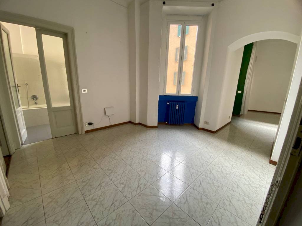Stanza non arredata - Three-room apartment piazza Giuseppe Grandi, 4, Milano - photo 2