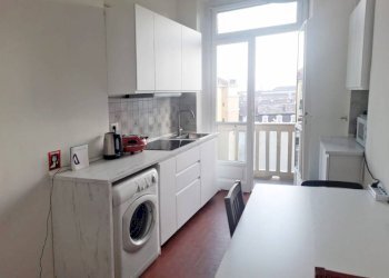 Cucina - Bilocale via San Tommaso, 27, Torino (zona Centro) - foto 4