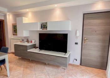 Salone - Trilocale piazza Giancarlo Puecher, Ponte Lambro - foto 6