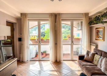 Salone - Trilocale piazza Giancarlo Puecher, Ponte Lambro - foto 7