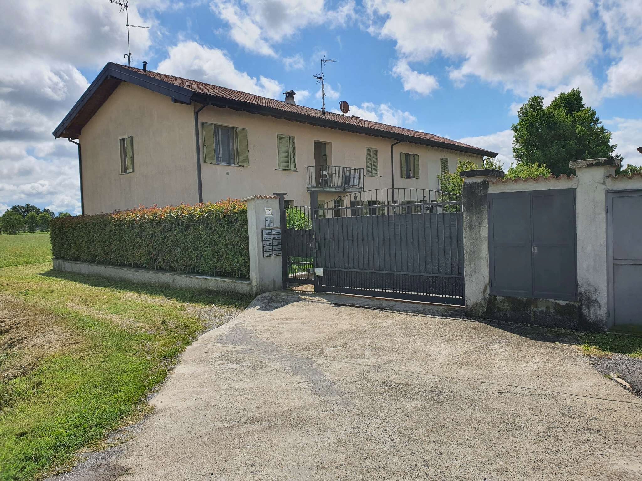 esterno - Villa strada provinciale SP124, Abbadia Cerreto - photo 2